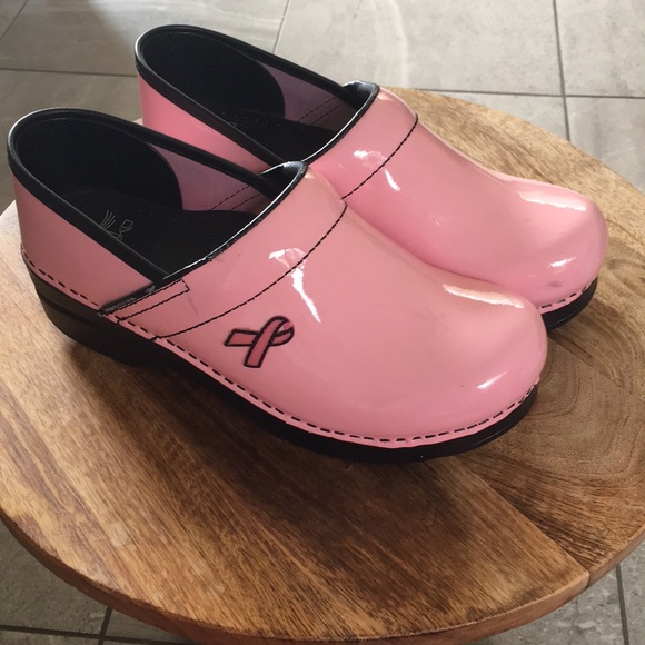 dansko clogs 39